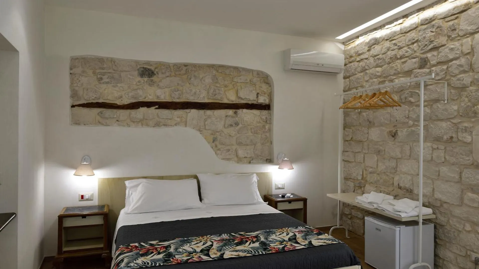 Terrazza Campailla Ξενοδοχείο Μόντικα